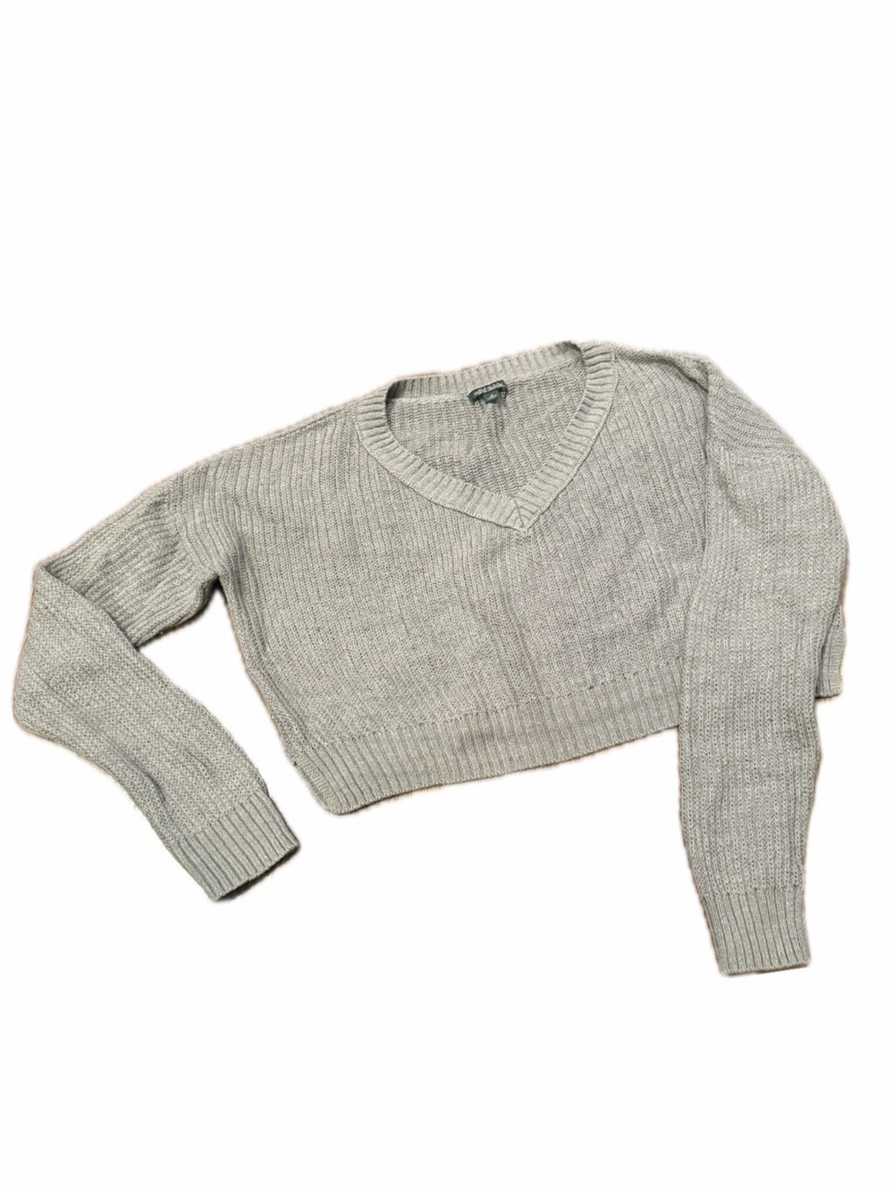 wild fable Cropped V-Neck Sweater in Light Gray